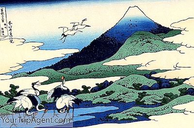 10艺术品作者：Katsushika Hokusai你应该知道