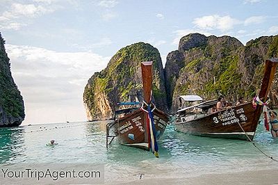 5 Úžasných Ostrovů V Dosahu Phuket, Thajsko