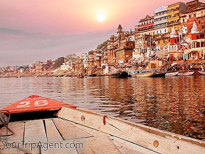 Langs Ganges: De Kulturelle Attraksjonene I Indias Hellige Elv