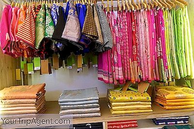 I Migliori Negozi Di Sari A Delhi, In India