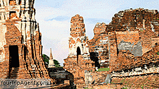 En Kort Historie Om Ruinene I Ayutthaya I Thailand.