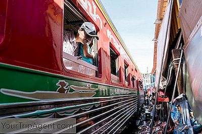 방콕의 매 클롱 (Maeklong) 철도 시장 가이드