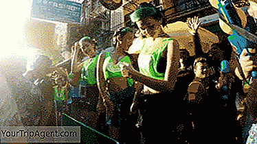 Songkran: Thailands Wasserfest