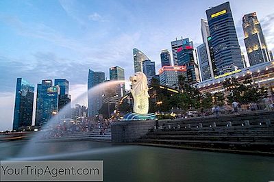 Survival Guide: Top 10 Vinkkejä Matkustaa Singaporeen