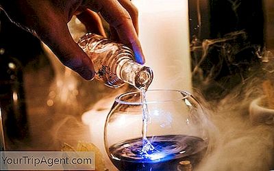 你可以去哈利波特酒吧你在哪里创造鸡尾酒'魔术'
