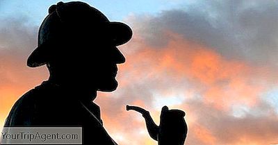 10 Famous Fictional Detectives