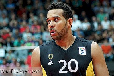 นักเล่นบาสเกตบอลชาวเยอรมัน 10 คนที่ทำให้ Nba