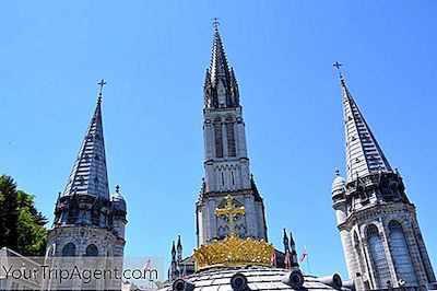 10 Perkara Yang Harus Dilakukan Dan Lihat Di Lourdes, Perancis