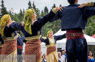 7 Traditionella Grekiska Danser Du Borde Veta Om