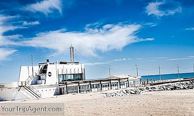Barcelonas Bästa Strandbarer Att Hänga I Sommar