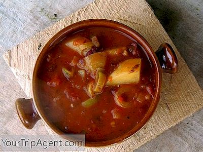 Một Lịch Sử Ngắn Gọn Của Goulash Hungary