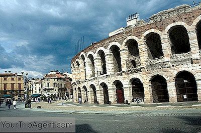 Verona Arena-Kortets Historia