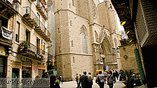 Upptäck Barcelonas El Born Neighborhood