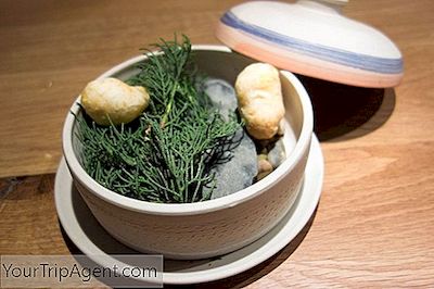 美食家指南米其林星级餐饮在巴塞罗那