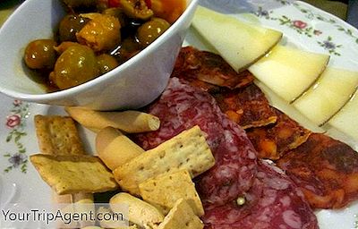 Os Alimentos Que Você Deve Experimentar Ao Visitar Madri