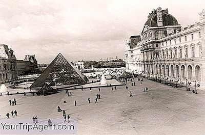 ประวัติความเป็นมาของ Palais Du Louvre