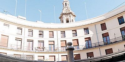 De Smukkeste Gader Og Firkanter I Valencia, Spanien