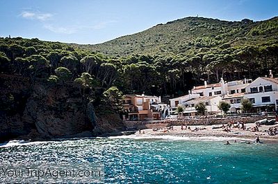 As Cidades Litorâneas Mais Impressionantes Da Catalunha