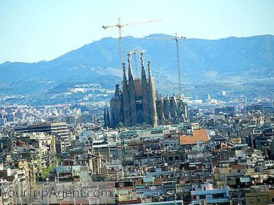 Guida Al Quartiere Di L'Eixample: Barcellona