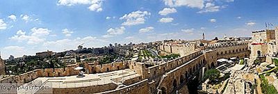 Cerita Di Bawah Pintu Emas Laut Jerusalem