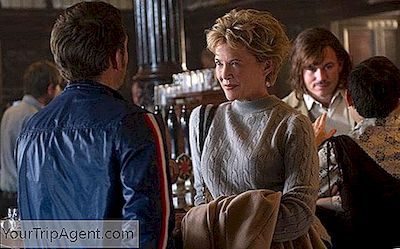 Annette Bening Berkata Memainkan Gloria Grahame Mengambil Banyak Keluar Dari Dia