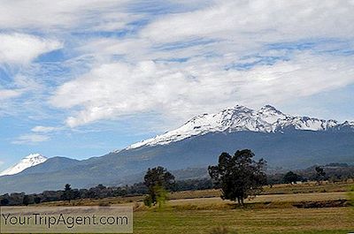 Popocatepetl & Iztaccíhuatl: Câu Chuyện Tình Yêu Của Dãy Núi Thành Phố Mexico