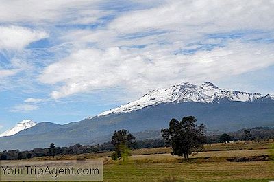 Popocatepetl & Iztaccíhuatl: Meksikon Kaupungin Vuoristoseutujen Rakkaustarina