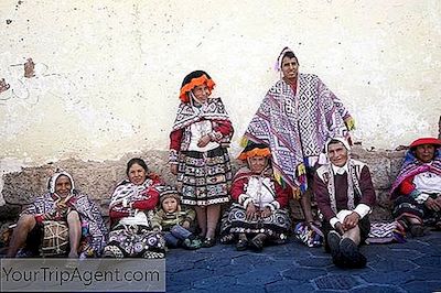 Une Brève Histoire De La Robe Traditionnelle De Cusco