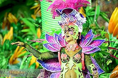 Una Guía Para Vestirse Para El Carnaval Como Un Local - 2023 Una Guía Para Vestirse Para El Carnaval Como Un Local - 2023