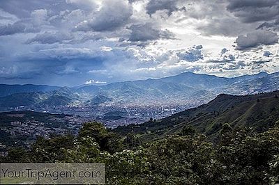 Kemuncak Meteorik Pelancongan Colombia