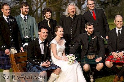 10 Tradisi Pernikahan Skotlandia Paling Romantis