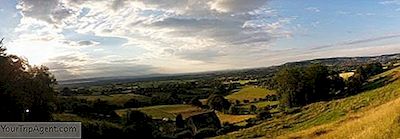 Cotswolds Kırsal Bölgesinde En Güzel Yürüyüşler Ve Yürüyüşler