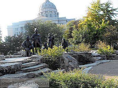 De 10 Bästa Lokala Äterna I Jefferson City, Missouri