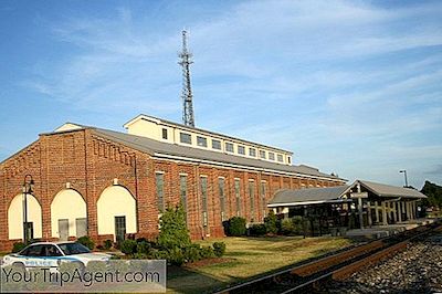 10 Restoran Terbaik Di Burlington, North Carolina