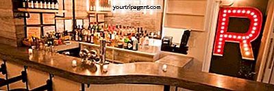 뉴욕 맨해튼의 로어 이스트 사이드에있는 10 개의 최고의 레스토랑