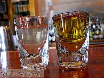 Các Bars Tốt Nhất Cho Pickleback Shots Ở Thành Phố New York