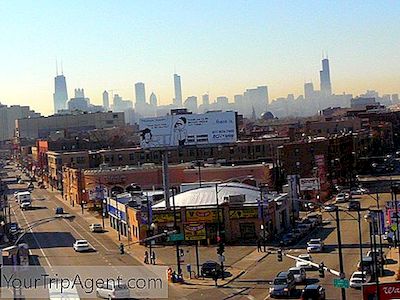 Một Lịch Sử Ngắn Gọn Của Phố Clark Ở Chicago