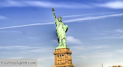 Statues Et Monuments Emblématiques De New York