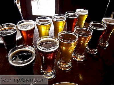 10 Quán Bar Hàng Đầu Tại Khu Phố Cổ Của Chicago