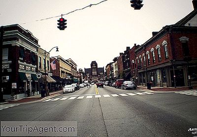 Top 10 Lokale Restauranter I Bardstown, Kentucky