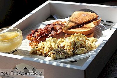 Topp 10 Mouthwatering Brunches I Emeryville, California